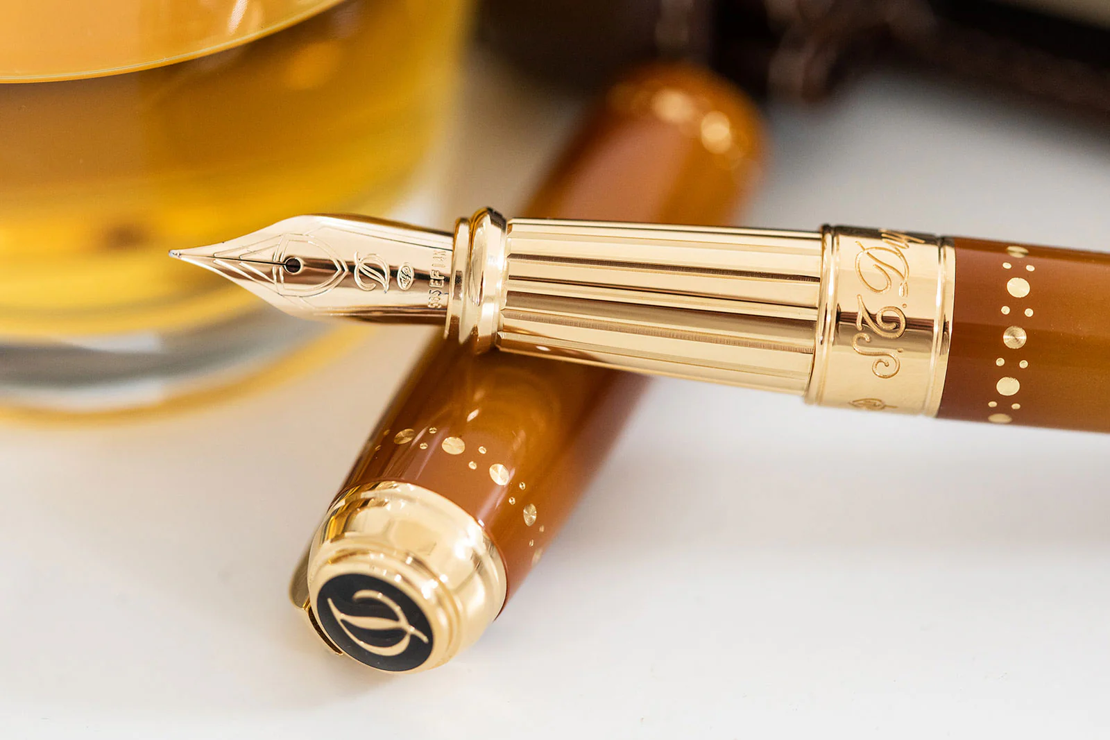 S.T. Dupont Line D Large Derby Gold - Image 6